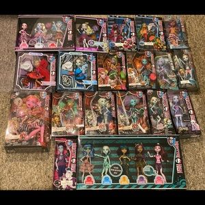 Monster high dolls all new in box!!